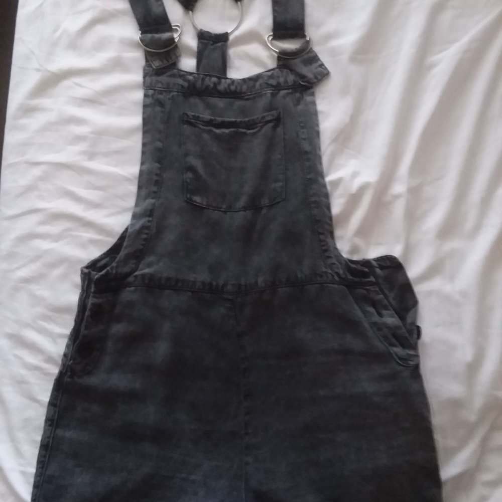 Topshop shorts overalls size 4